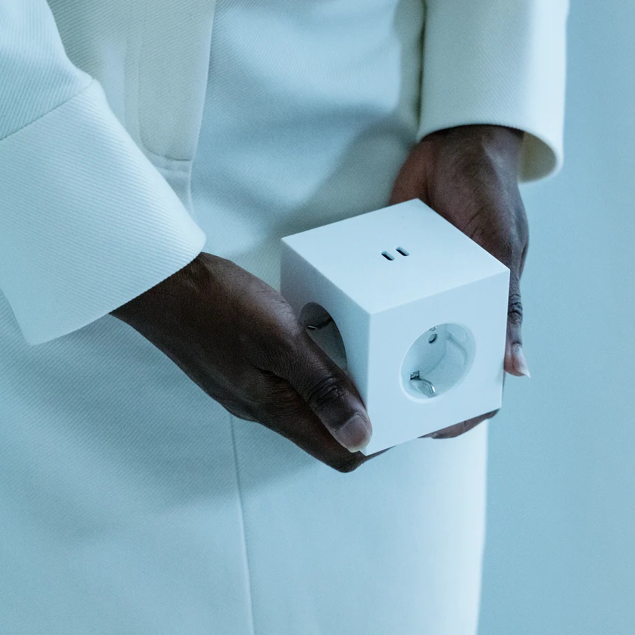 Square 2 - Avolt stopcontactblok met USB-C, dfp Design, UNIEK EXEMPLAAR