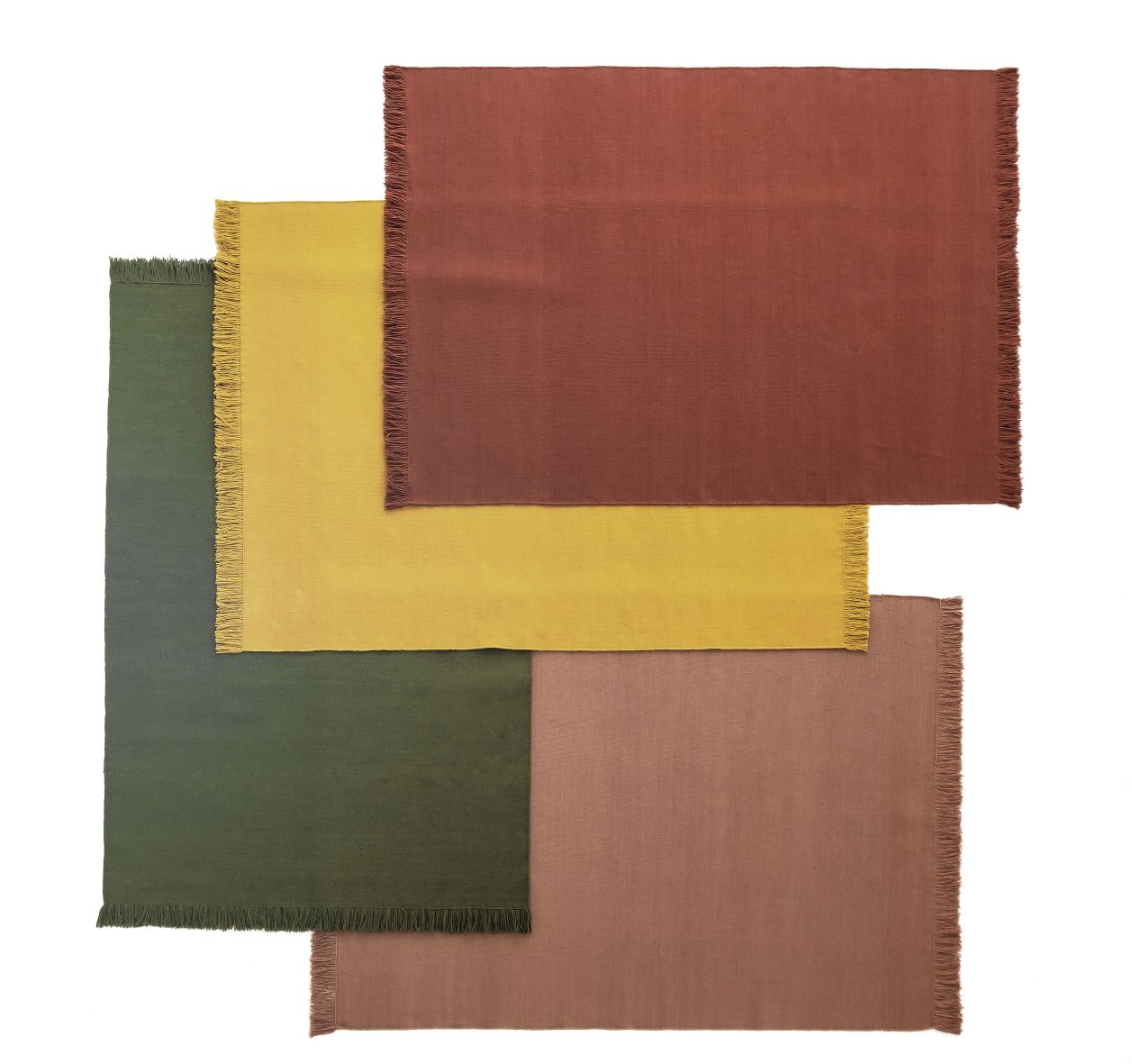 Nanimarquina Colors Teppich Nectar, 200x300 cm, in verschiedenen Farben mit Fransen. Moderner Teppich für Wohnzimmer.