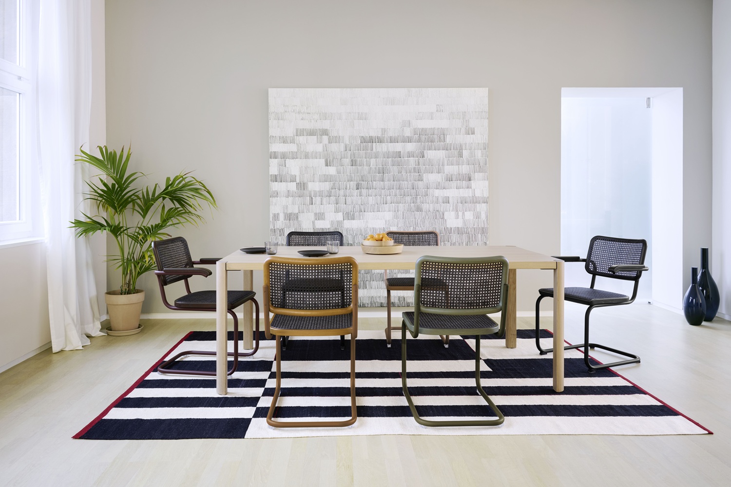 S 32 V Stalen buis Klassieker Freischwinger CHROOM / ZWART Thonet VOORKEURSCOMBINATIE