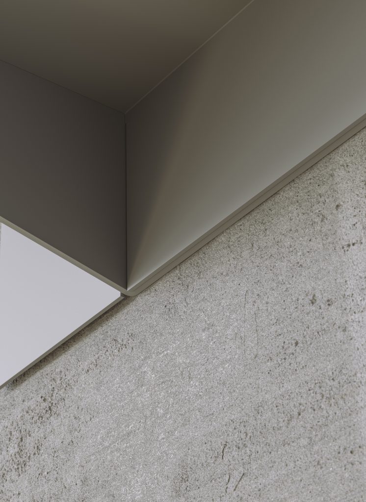 Detailaufnahme: Apex Regal, hellgraues Wandregal von New Tendency, modernes Design, minimalistisch.