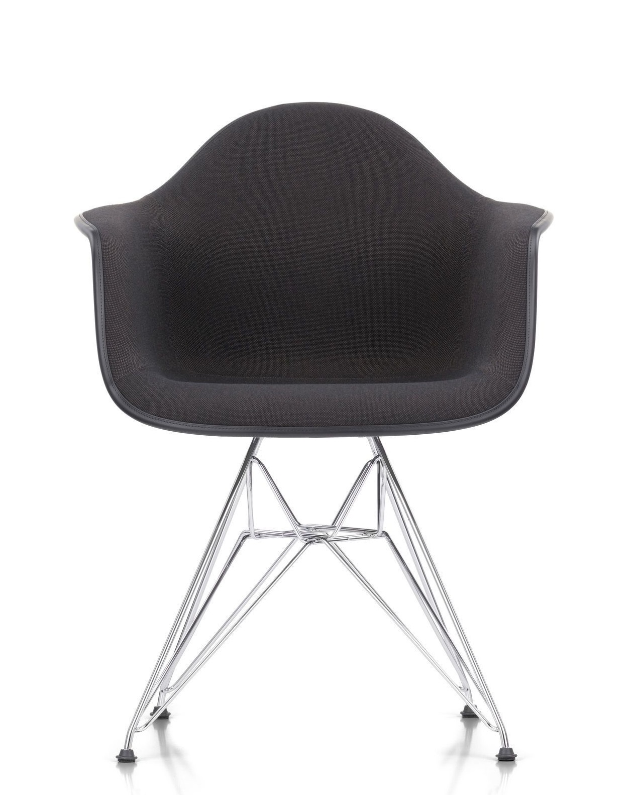 Vitra Eames Plastic Arm Chair DAR, vollgepolstert in Schwarz, mit verchromtem Drahtgestell. Designklassiker.