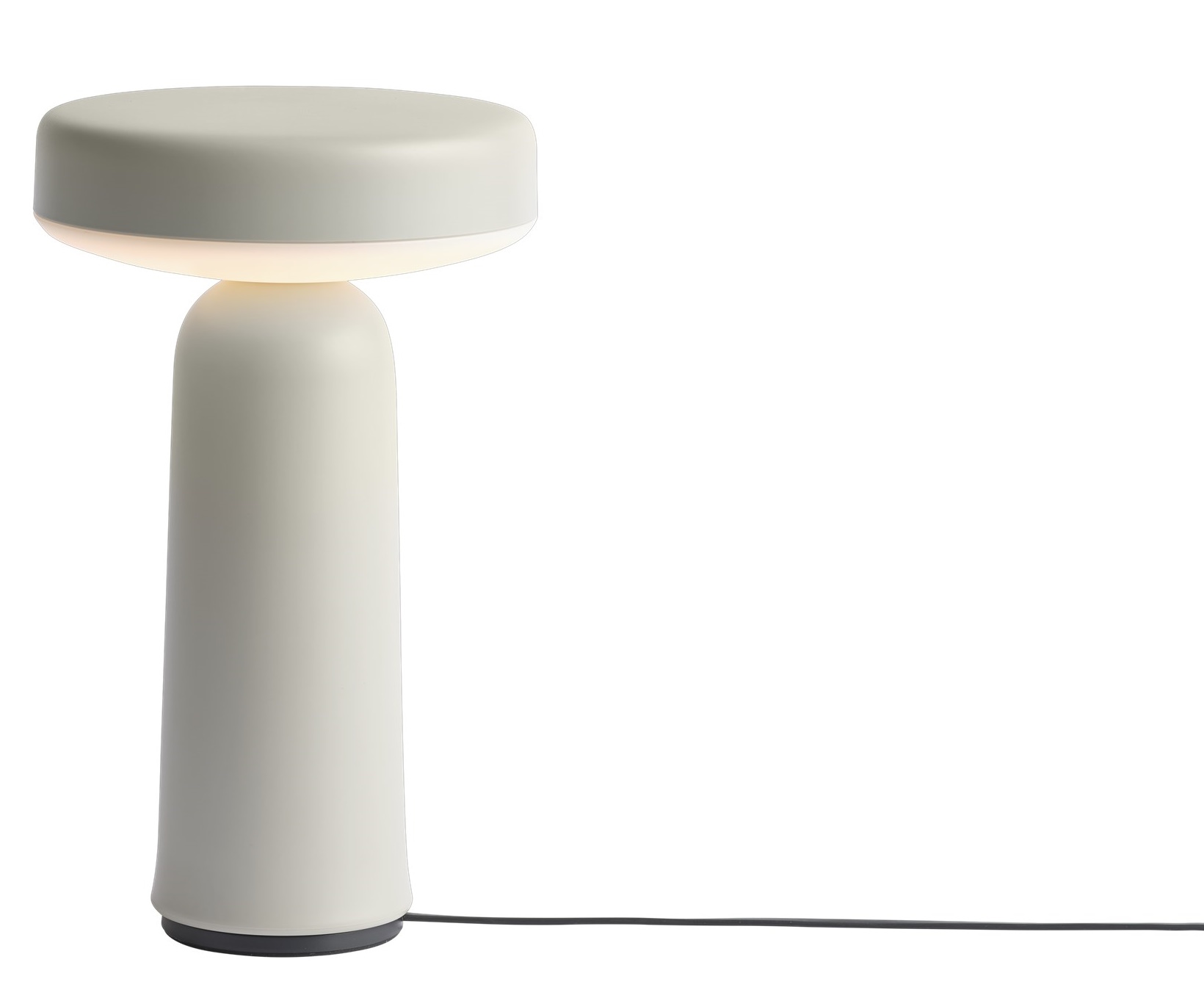 Muuto Ease Portable Tischleuchte in Weiß, moderne Akku-Lampe für Innen und Außen.