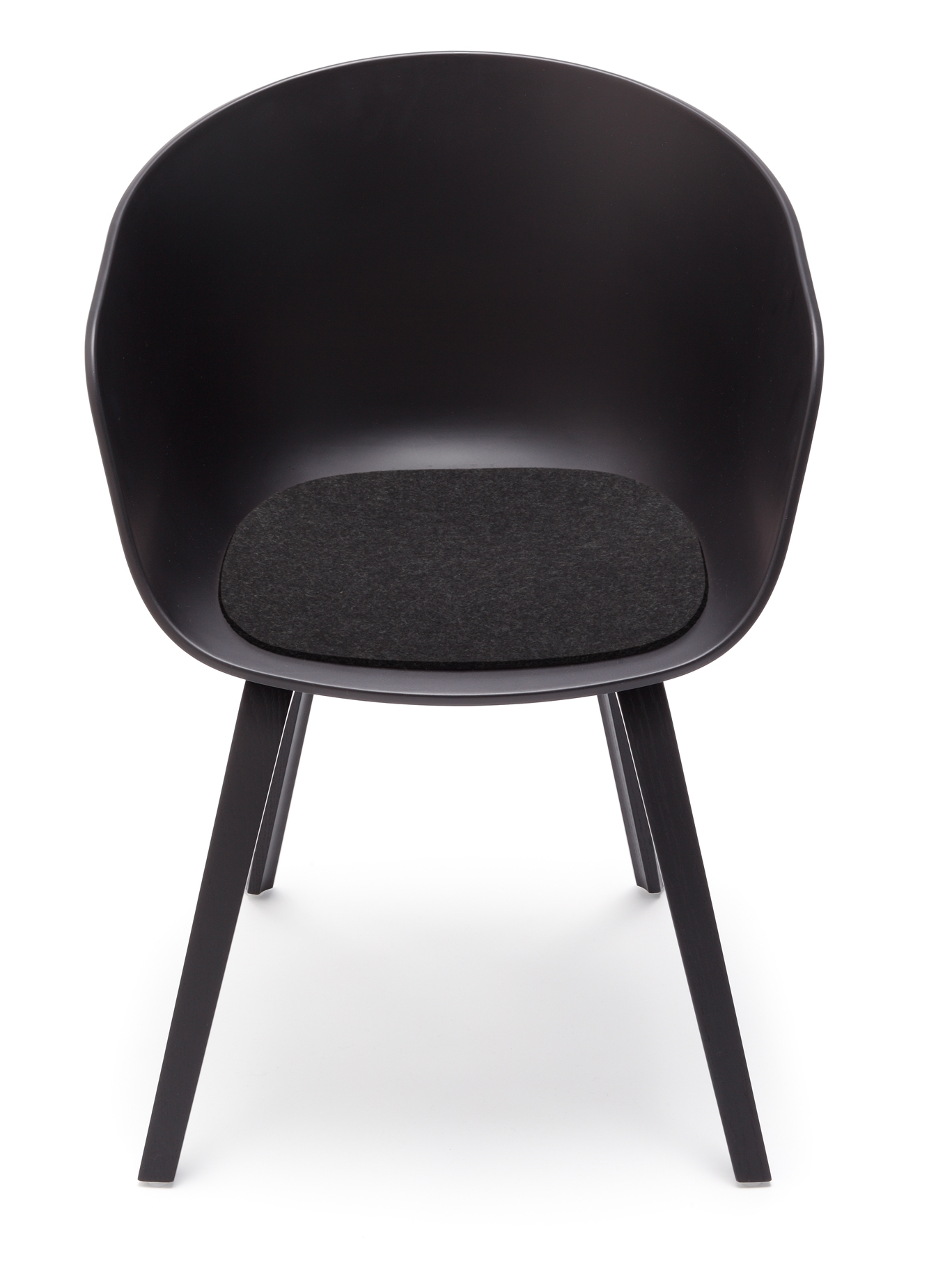 Schwarzer About A Chair AAC22 Stuhl mit grauer Filz Sitzauflage von Hey Sign.