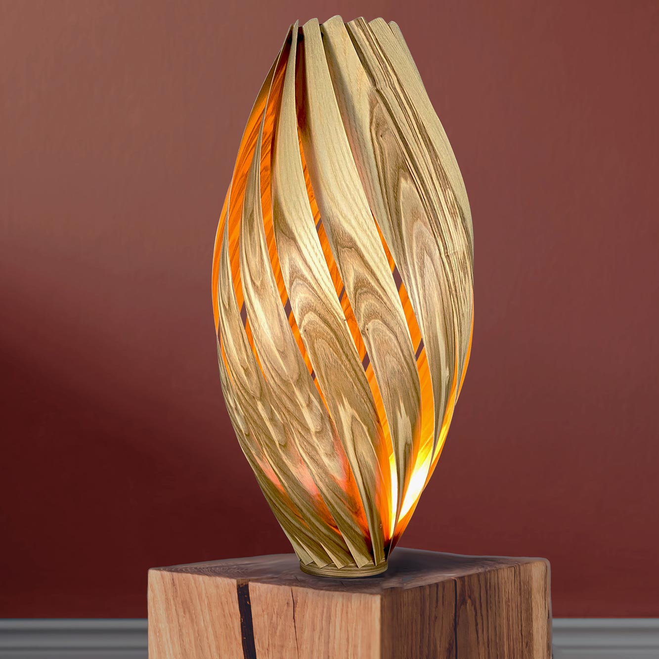 Ardére Stehleuchte aus Olivesche, H70 cm, modernes Design, Holzlampe für stimmungsvolle Beleuchtung im Wohnzimmer.