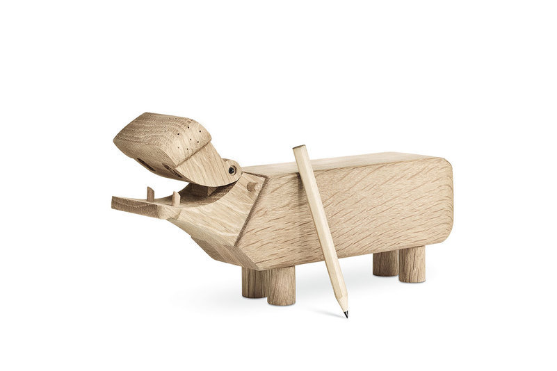 Flusspferd Holzfigur von Kay Bojesen mit Bleistift. Dekorative Holztiere für Kinder und Sammler.