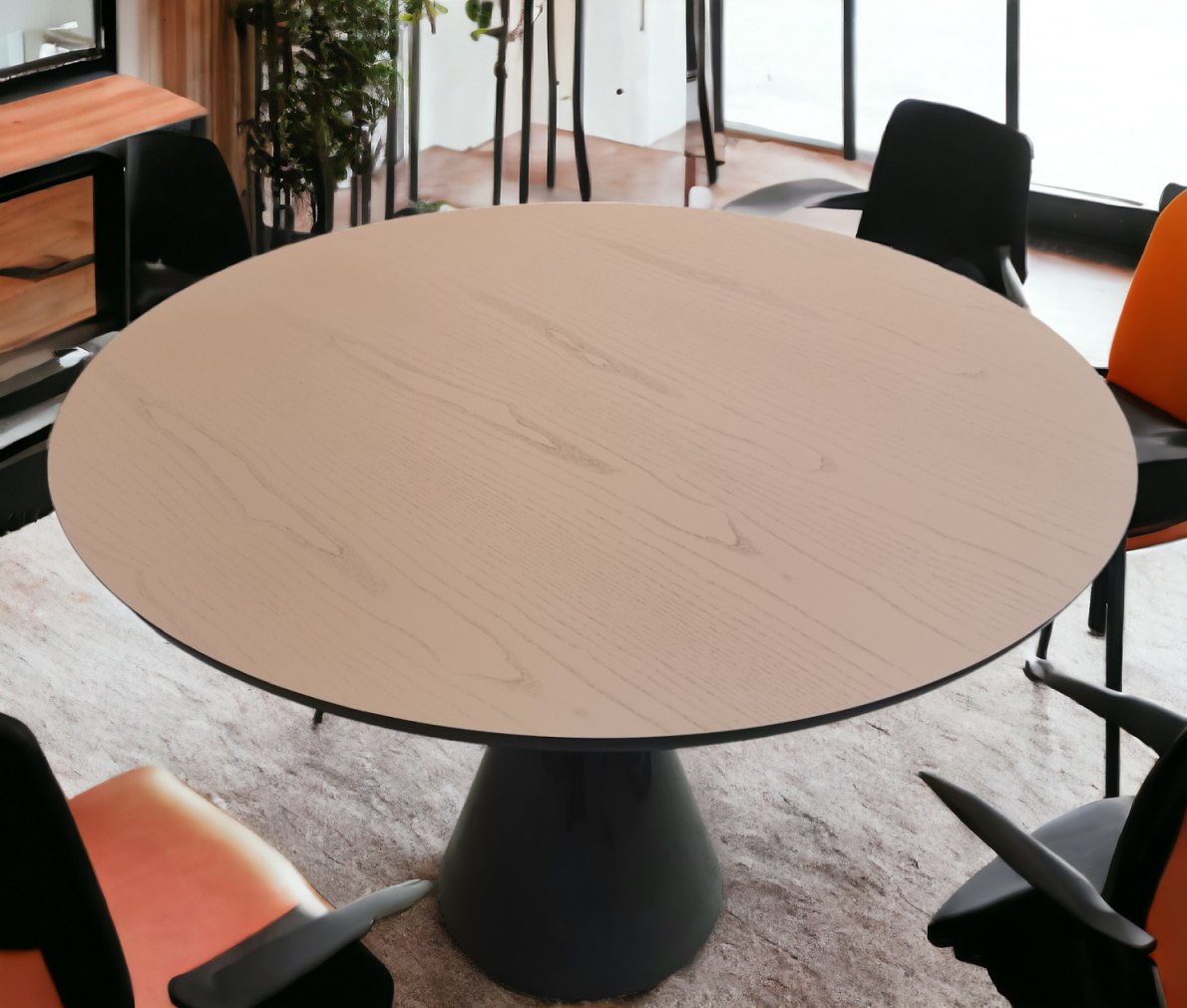 Runder Pion Esstisch mit Holzplatte und schwarzem Sockel, modernes Design von Sancal.