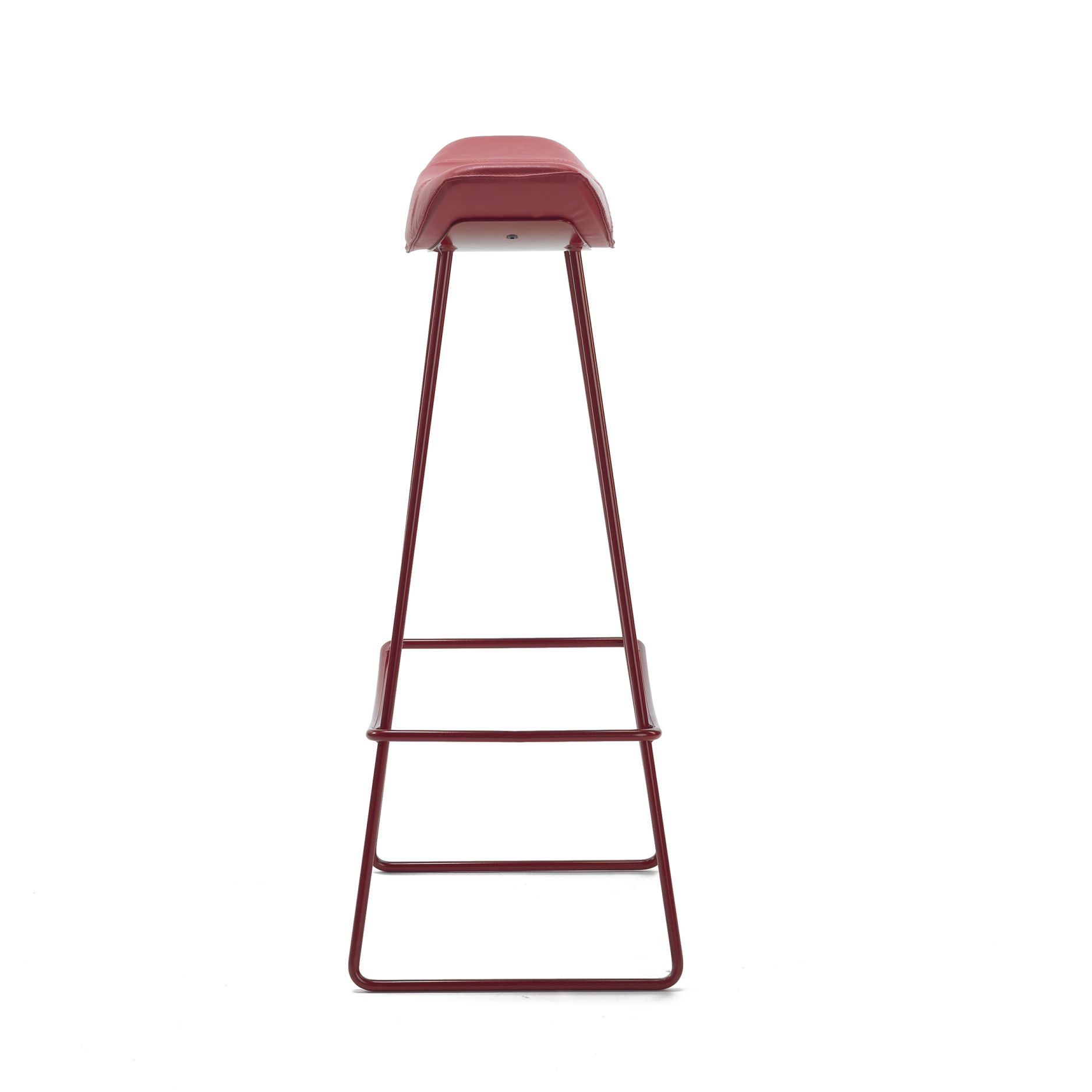 Kya Barhocker von Freifrau Manufaktur, roter Lederbezug und Stahlgestell, moderne Barhocker für Küche oder Bar.