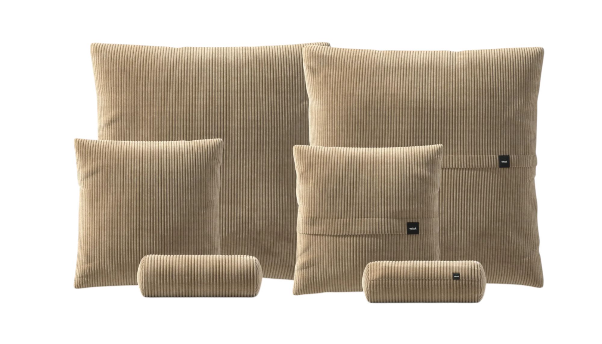 Vetsak Kissen Set, bestehend aus sechs beigen Cord Kissen in verschiedenen Größen.