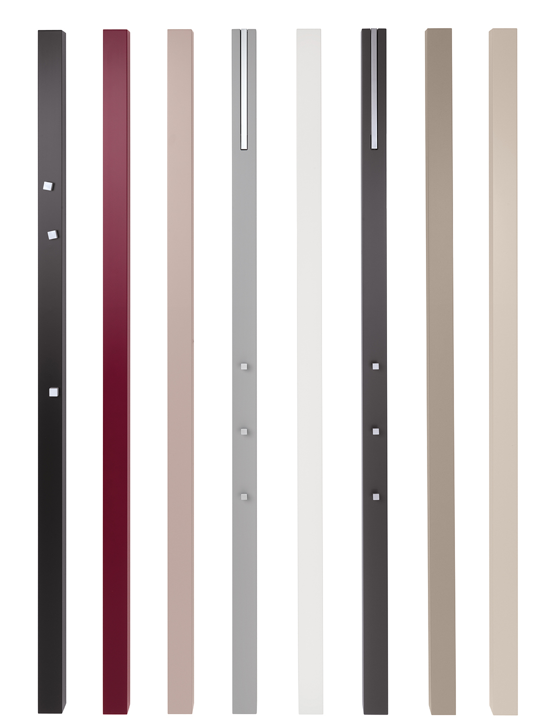 Schönbuch Line Garderobenelemente in verschiedenen Farben: Moderne Wandgarderobe mit minimalistischem Design für Flur und Eingangsbereich.
