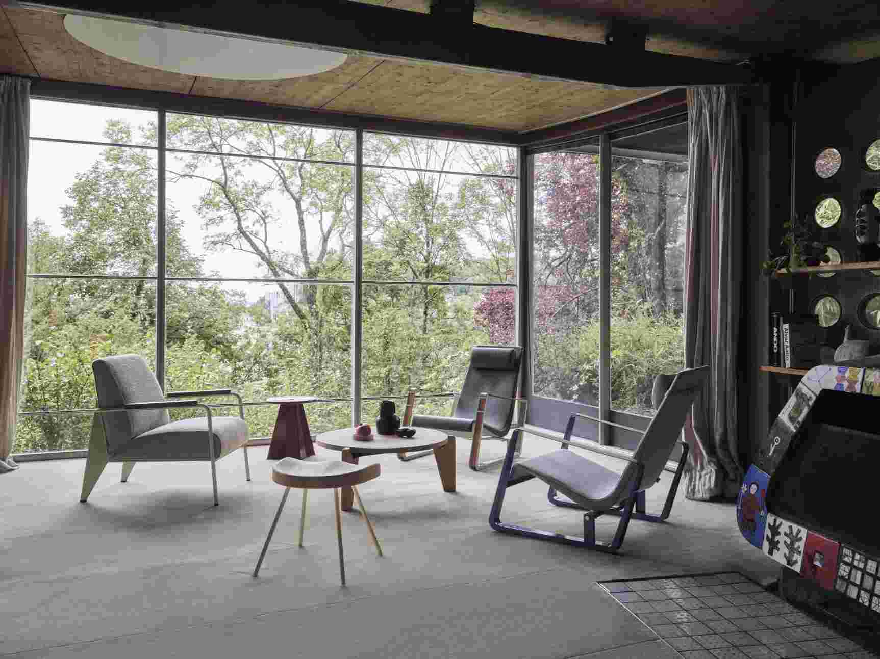 Kruk nr. 307 Vitra