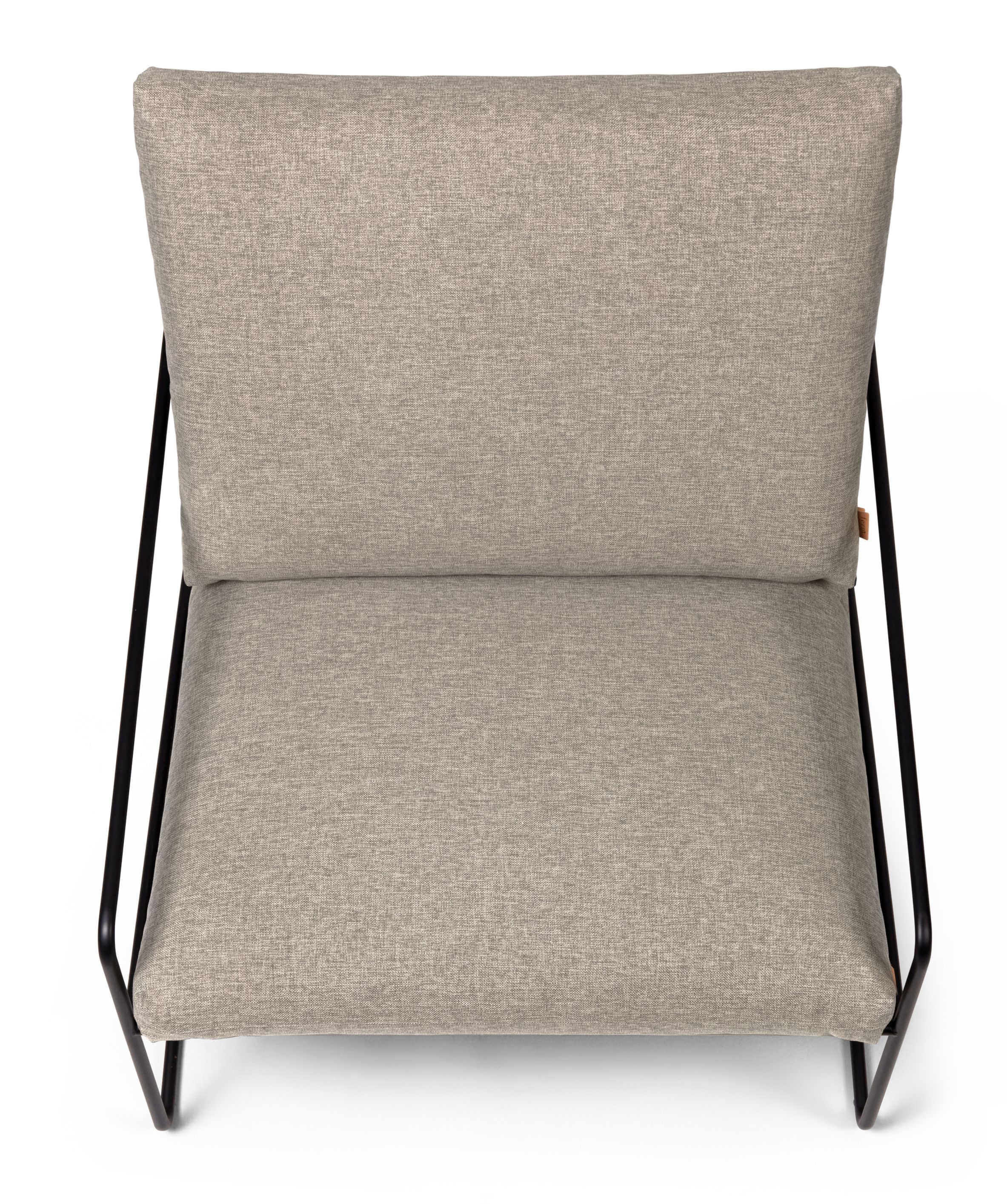 Desert Sessel mit schwarzem Gestell: Bequemer Outdoor Sessel mit Textilbezug in Beige.