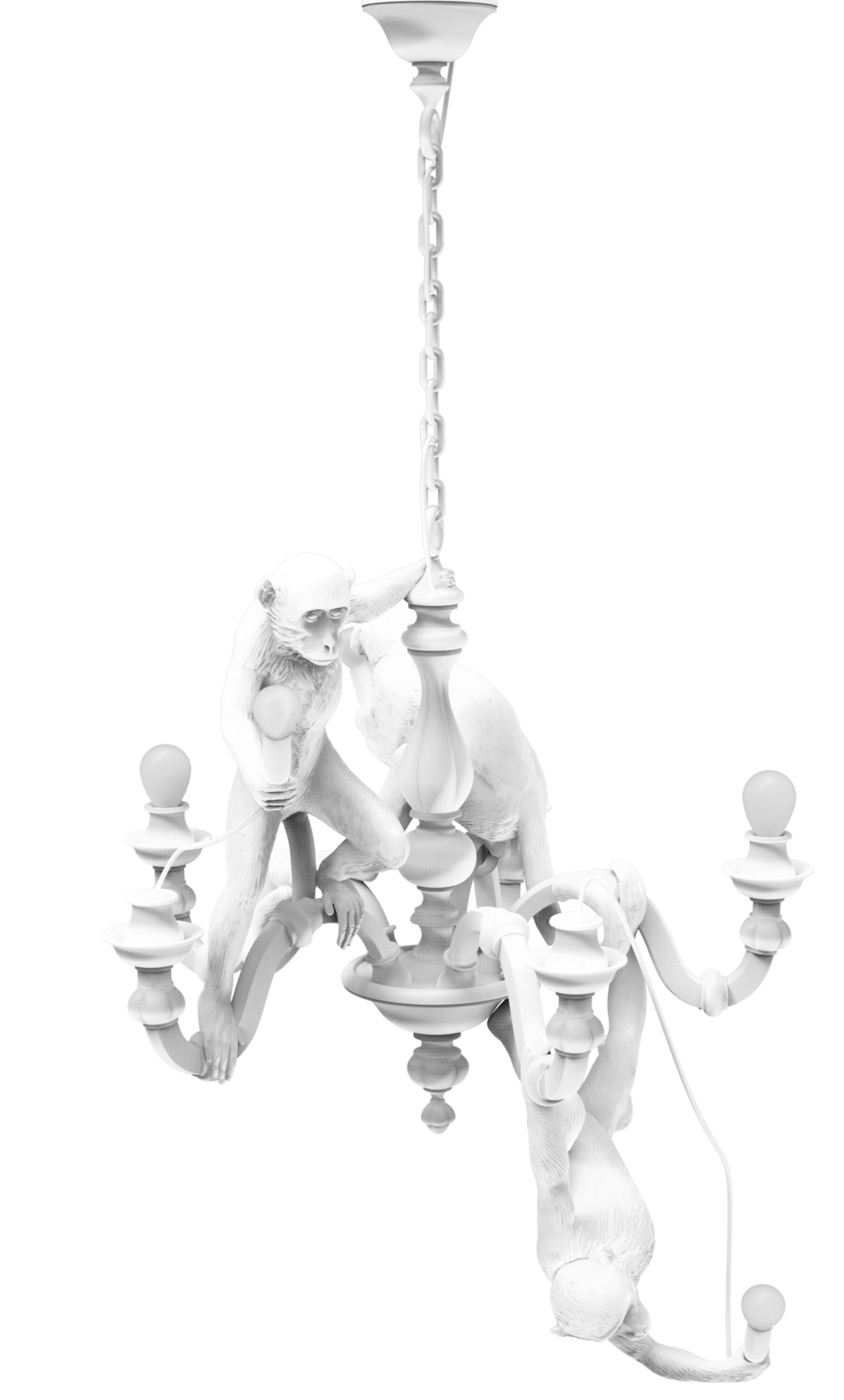 Weiße Monkey Chandelier Pendelleuchte von Seletti mit drei verspielten Affenfiguren, die das Leuchtmittel halten.