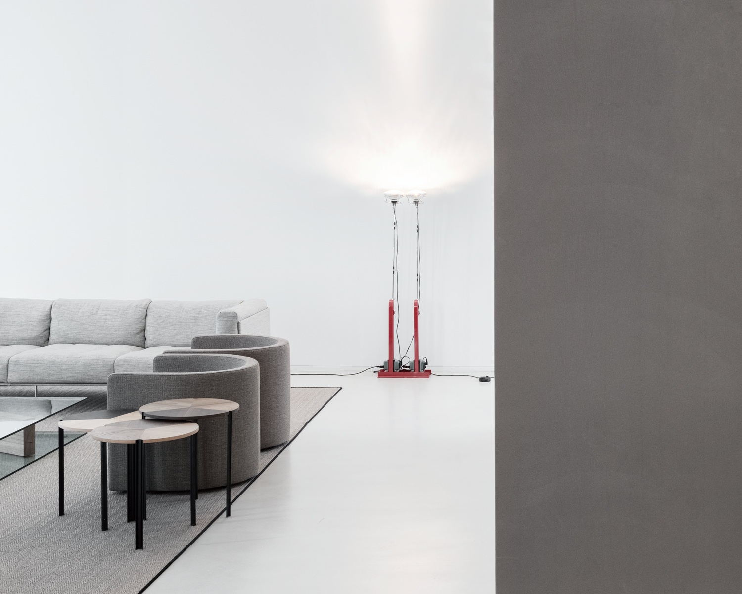 Toio staande lamp van Flos voor indirect licht - Diverse kleuren