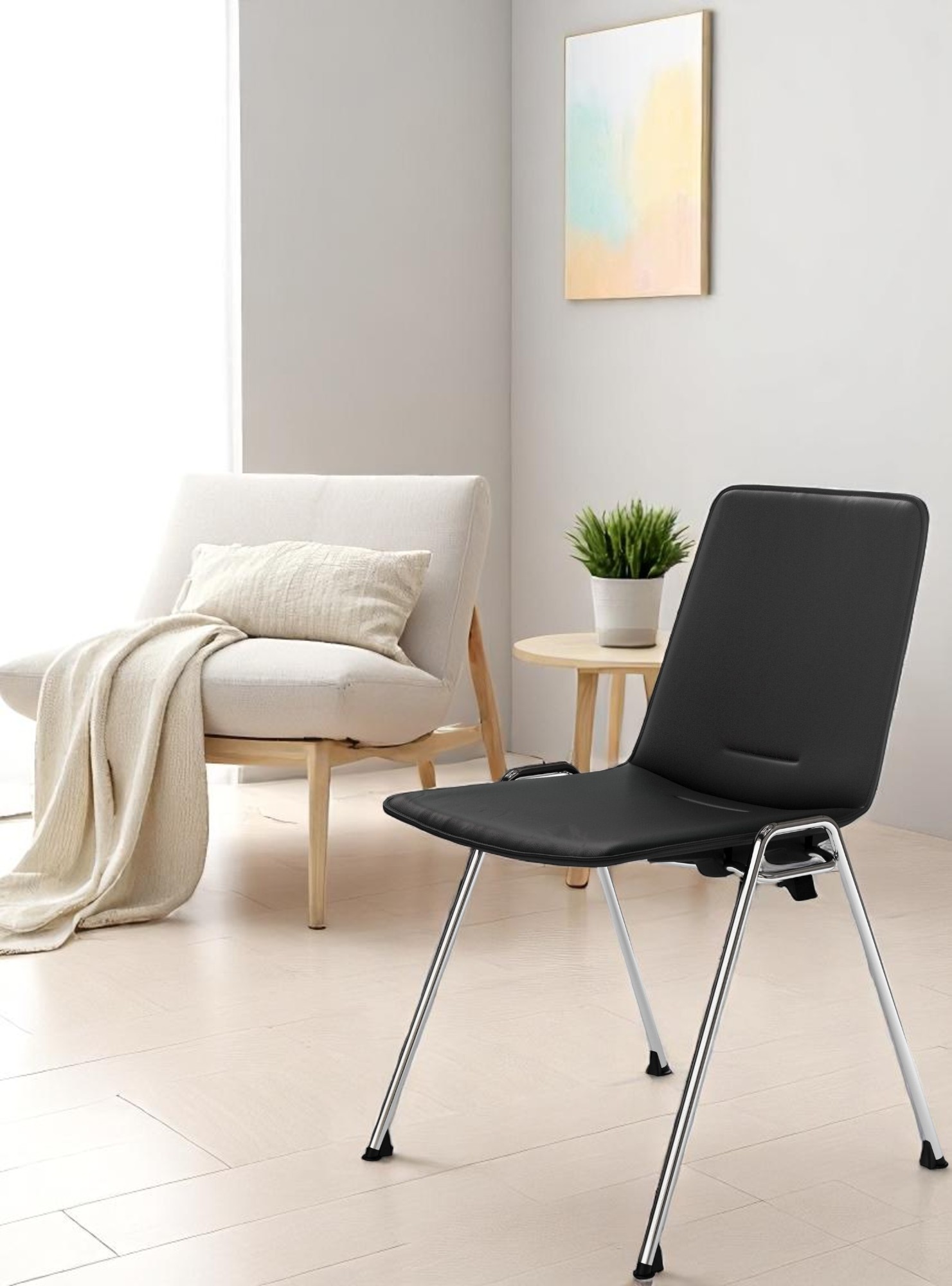 Schwarzer Walter Knoll Yunity Chair Stuhl 1650 mit verchromten Beinen in modernem Interieur.