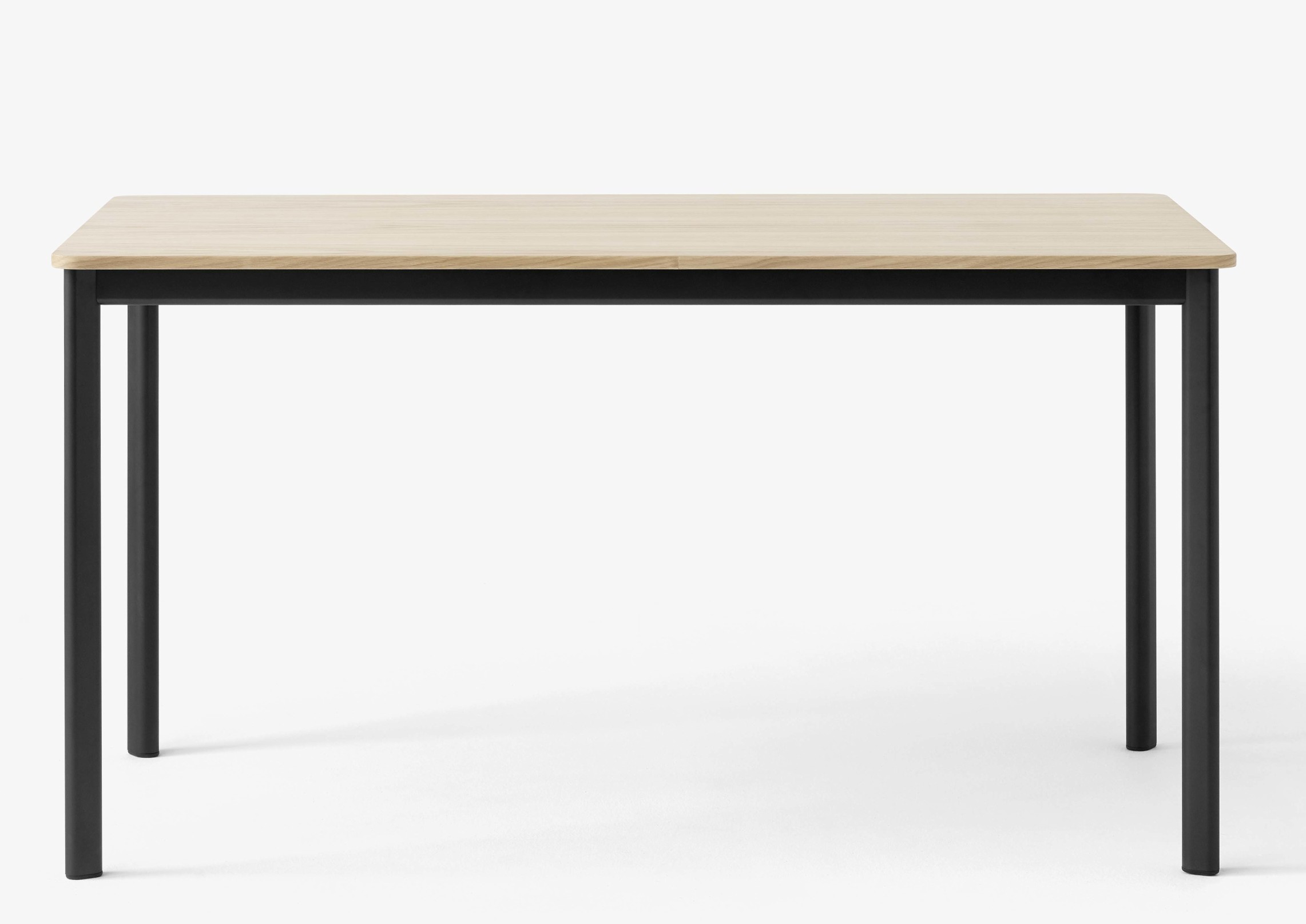 AndTradition Drip Table mit heller Tischplatte und schwarzem Metallgestell für Esszimmer oder Büro.