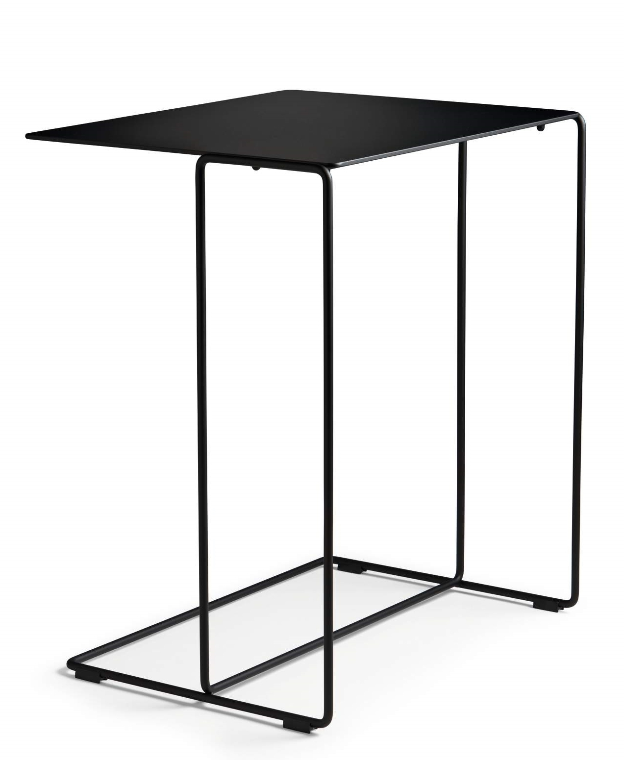Schwarzer Oki Beistelltisch von Walter Knoll mit minimalistischem Design und filigranem Stahlgestell für moderne Wohnräume.