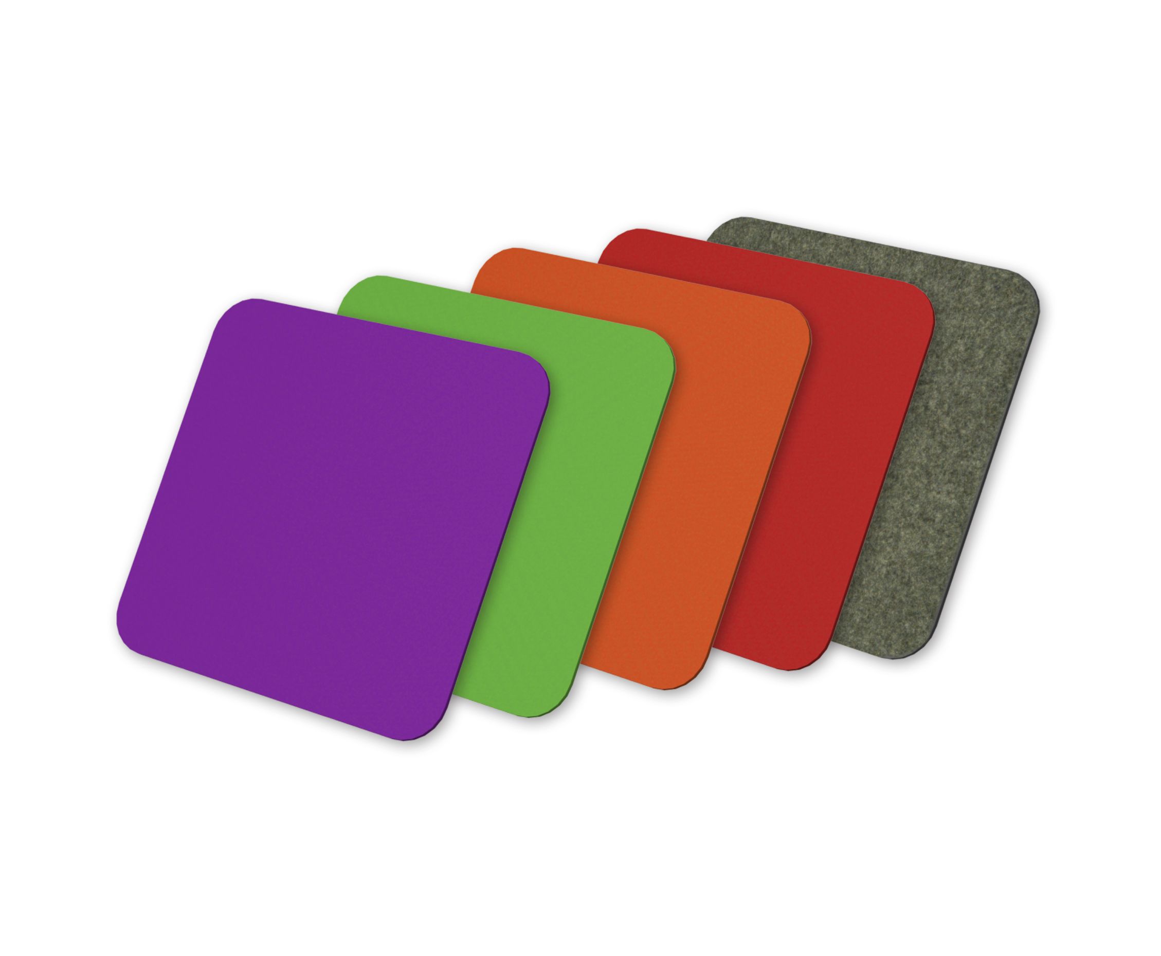 Fünf farbige, quadratische Filzuntersetzer für Gläser, gestapelt in Lila, Grün, Orange, Rot und Grau.