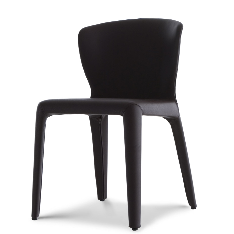 369 Hola Stuhl von Cassina, moderner Designstuhl in dunklem Leder, ideal für Esszimmer und Büro.