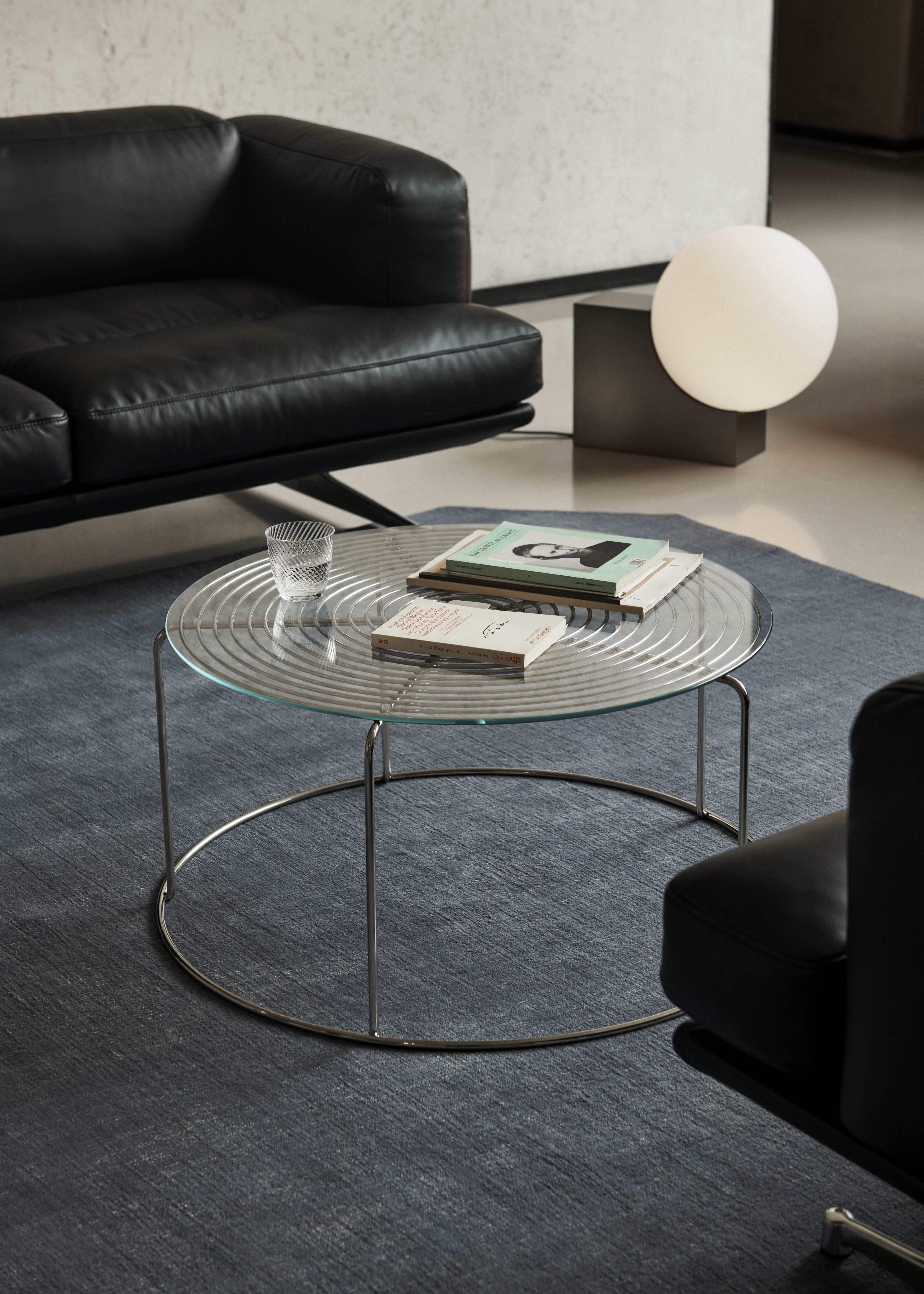 Wire Coffee Table salontafel met glazen blad AndTradition