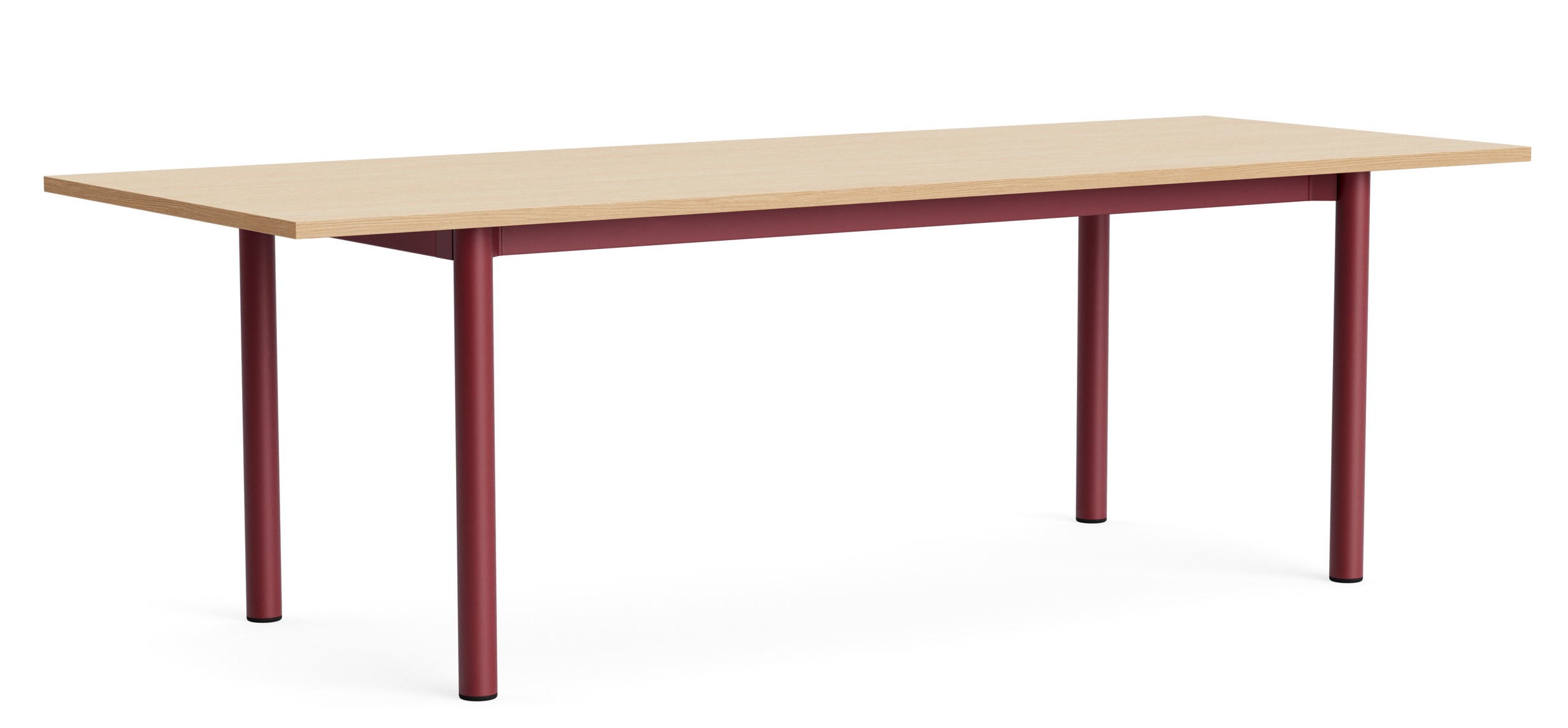 Hay Annex Table Overhang Esstisch mit hellbrauner Tischplatte und weinrotem Metallgestell, freigestellt auf weißem Hintergrund.