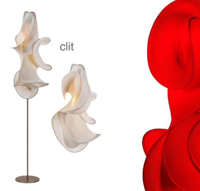 Clit Stehleuchte: Moderne Designer Stehlampe mit abstraktem, weißem Lampenschirm und filigranem Metallfuß.