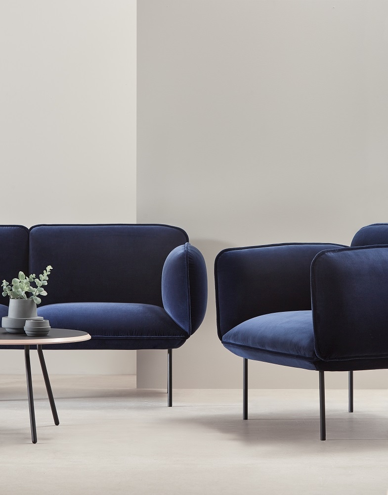 Nakki Sessel von Woud in Grau: Moderner 1-Sitzer mit weichem Bezug und minimalistischem Design.