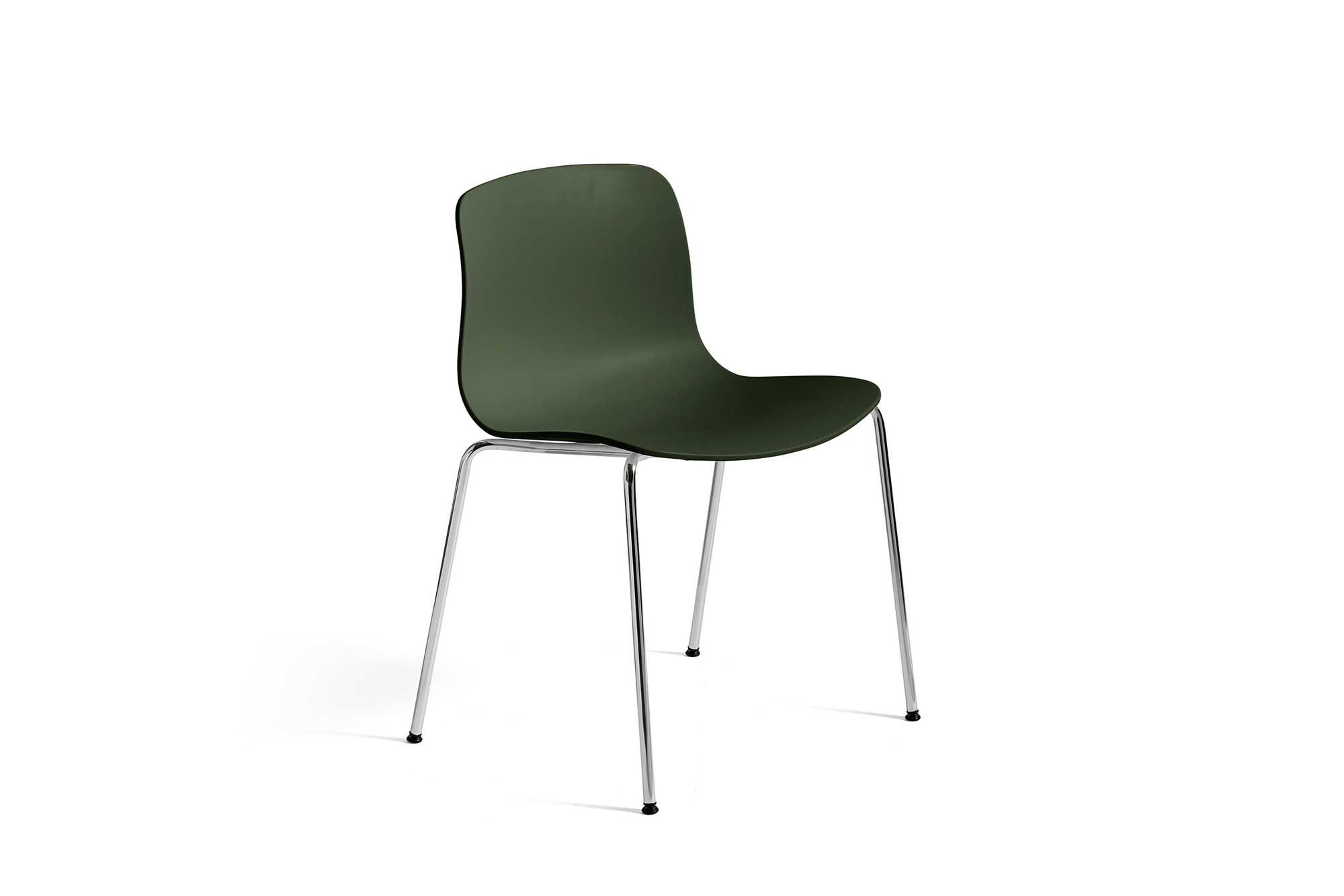 About a Chair AAC 16 von Hay, grüner Stuhl mit verchromtem Stahlgestell, modernes Design.