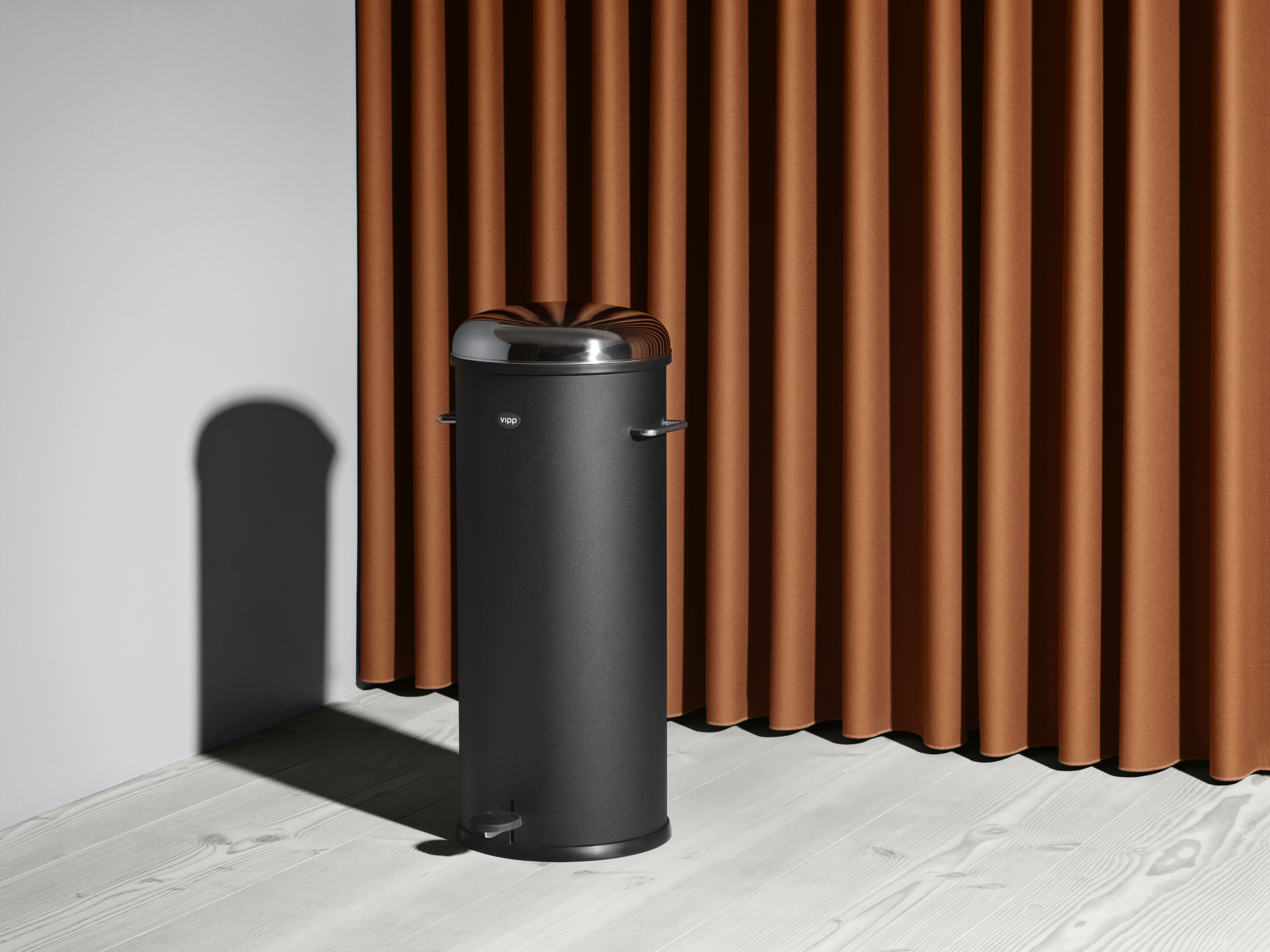 VIPP17 / VIPP 17 pedaalemmer 30 l zwart Vipp