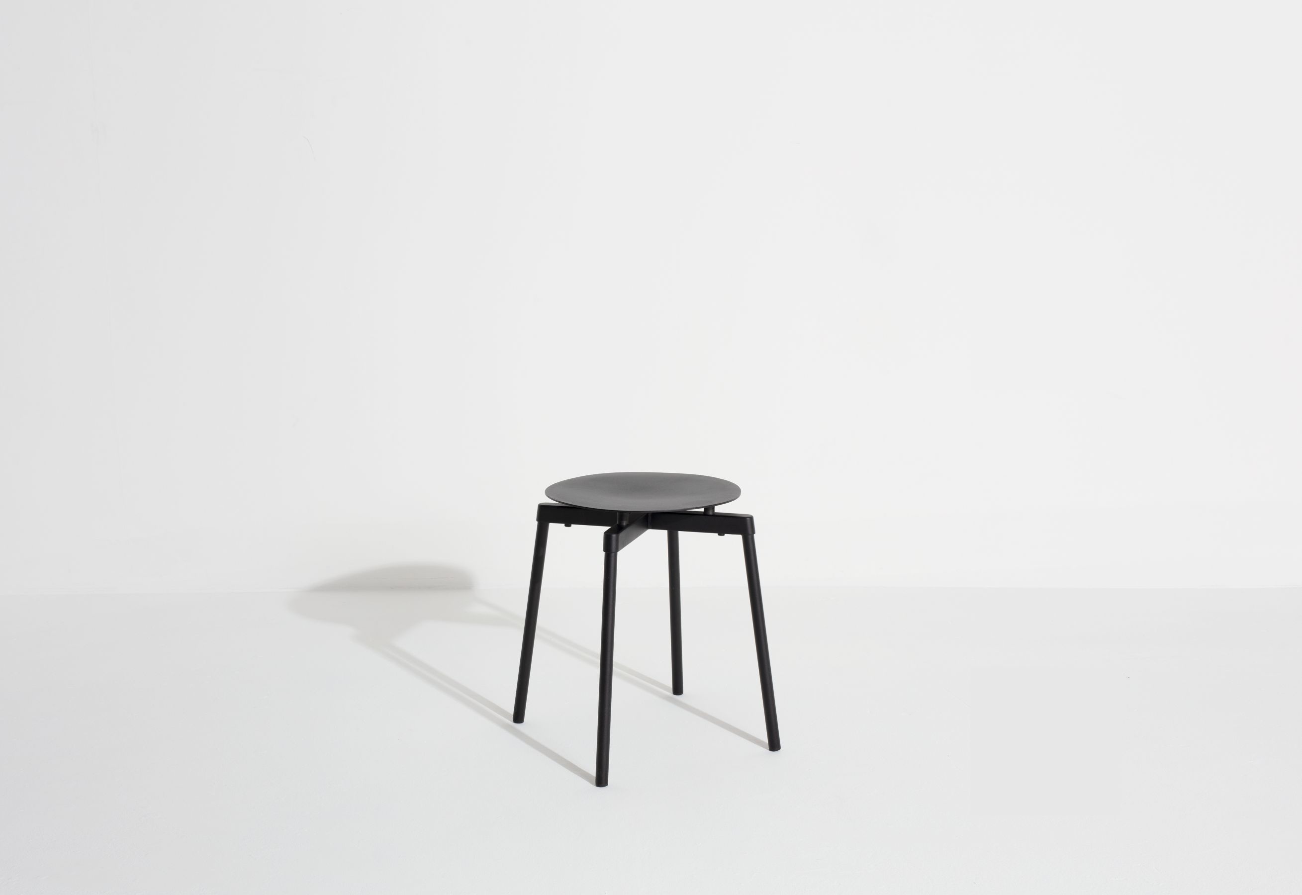 Fromme Stool kruk van Petite Friture 