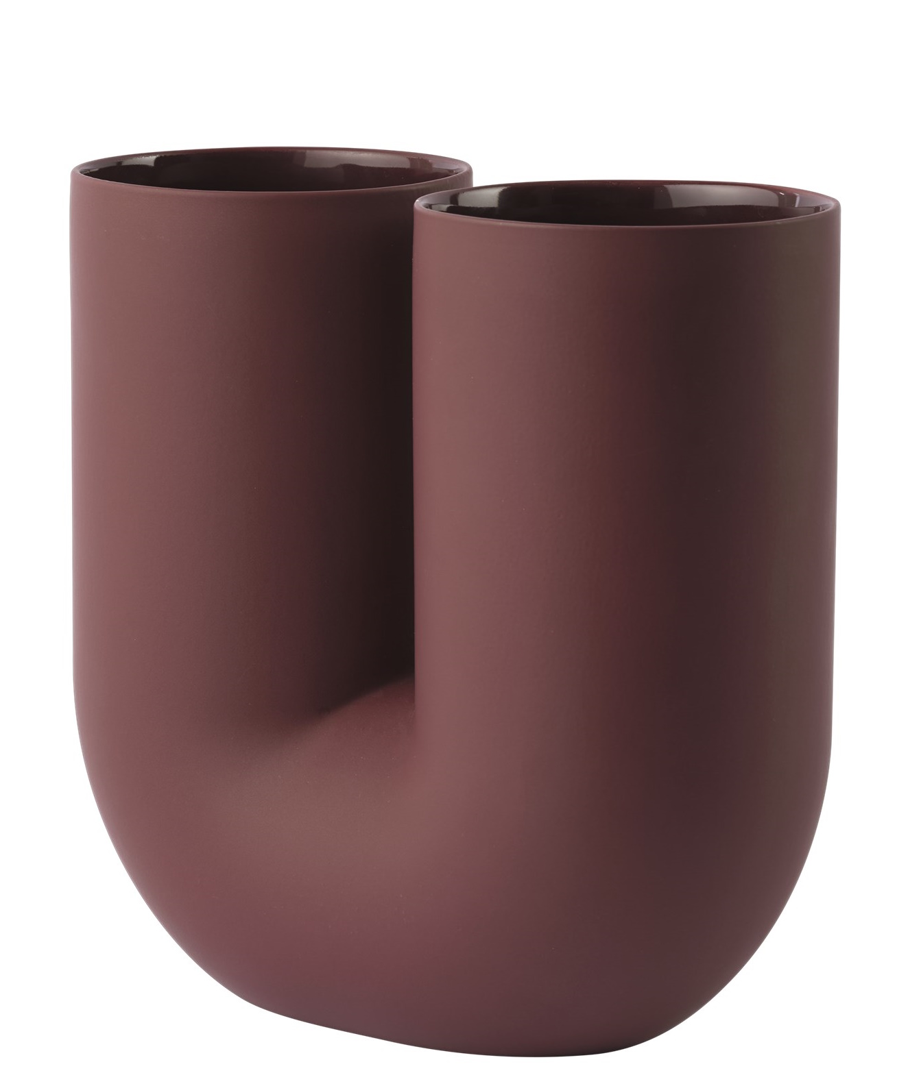 Nahaufnahme der modernen, tiefroten Kink Vase von Muuto, eine dekorative Keramikvase mit zwei Öffnungen.