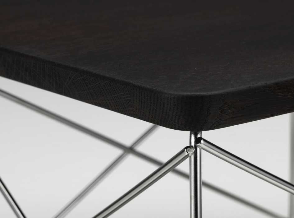 Bijzettafel LTR, donker eiken, Vitra 
