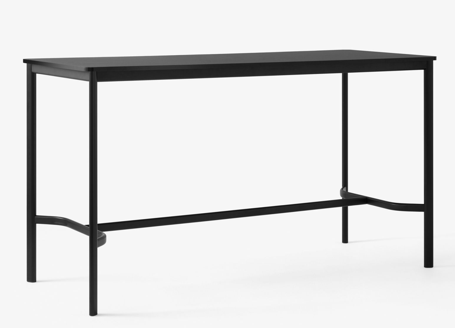 AndTradition Drip High Table: Schwarzer Stehtisch mit minimalistischem Design und Fußstütze.