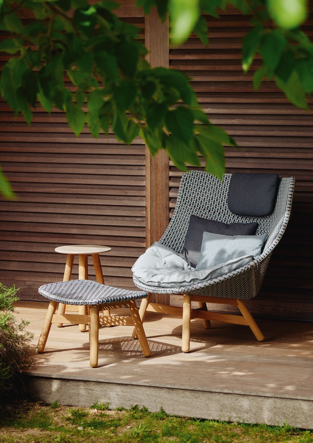Mbrace Outdoor Wing-stoel met hoge rugleuning van Dedon