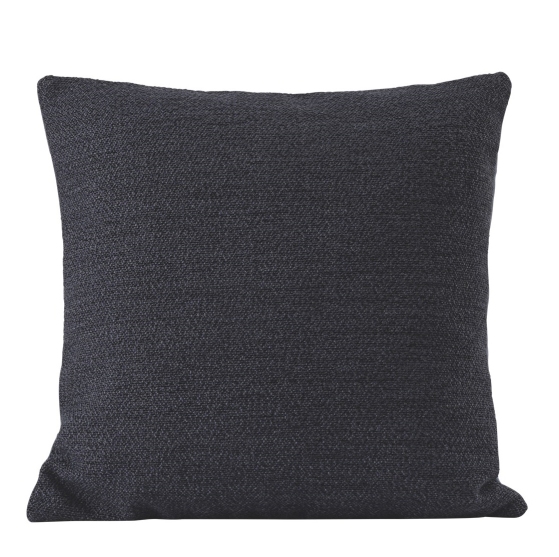 Dunkelgraues Mingle Cushion Kissen von Muuto mit feiner Textur für Wohnzimmer und Schlafzimmer.