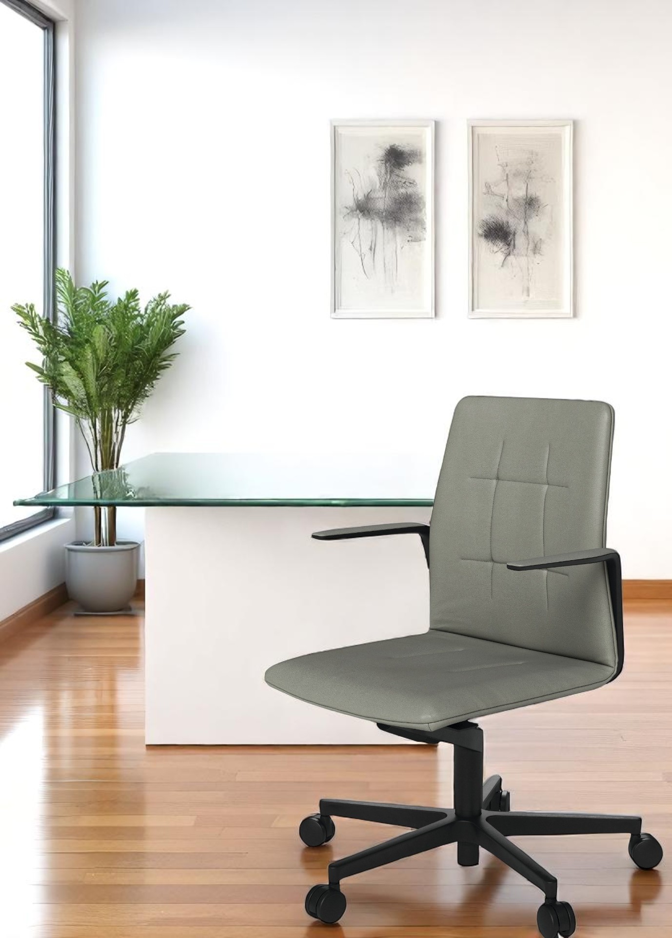 Grauer Leadchair Evo Drehstuhl von Walter Knoll mit schwarzem Fünfsternfuß und Armlehnen im modernen Büro.