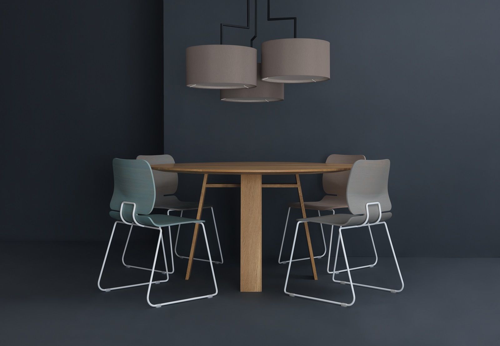 BONDT Tisch rund Zeitraum aus Holz mit vier Stühlen und Lampen in modernem Esszimmer.