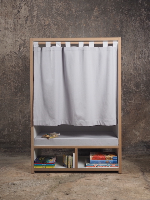 Tojo Kids Nische Lesebox mit Vorhang, Sitzkissen und Bücherregal für Kinderzimmer, gemütliche Leseecke.