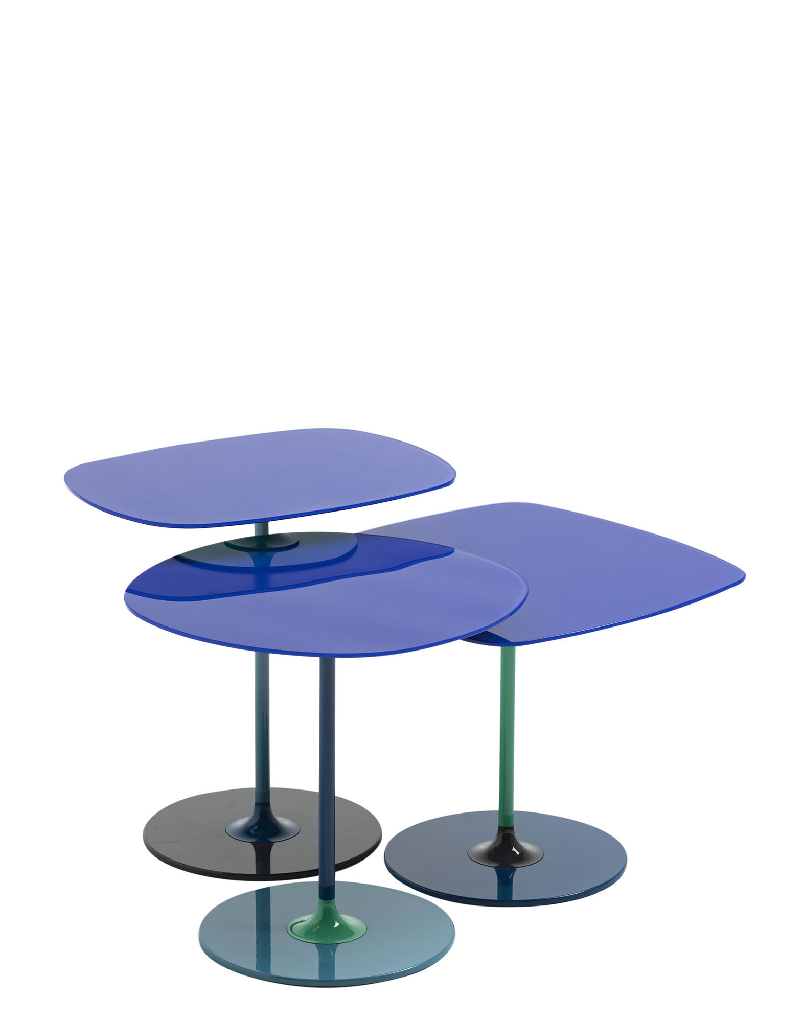 Thierry Tisch Kartell, blauer Design Beistelltisch aus Kunststoff, moderner Akzenttisch für Wohnzimmer und Büro.