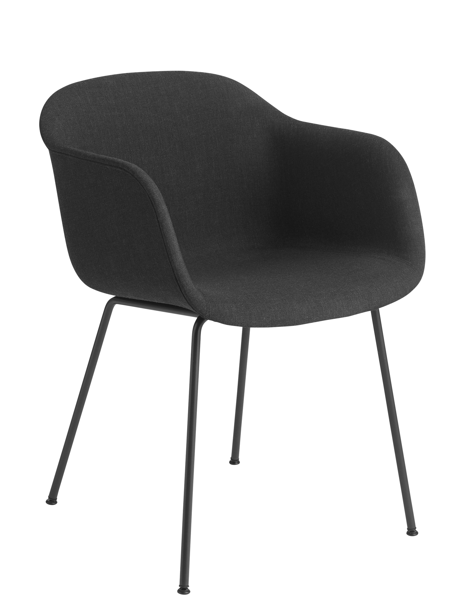 Muuto Fiber Armchair mit schwarzem Stoffbezug und filigranem, schwarzem Stahlrohrgestell vor weißem Hintergrund.