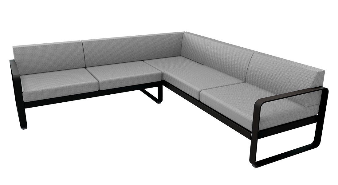 Bellevie Lounge Sofa von Fermob, graues Outdoor Ecksofa mit schwarzem Rahmen für Garten und Terrasse.