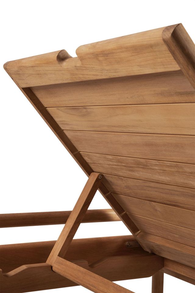 Detailaufnahme der verstellbaren Kopfstütze der Jack Outdoor Liege aus Teakholz von Ethnicraft.