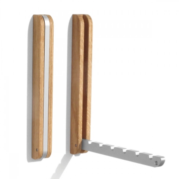 Wandhaken aus Eiche Side by Side: Moderner Garderobenhaken mit Metallelementen zur Wandmontage, ideal für Flur und Diele.