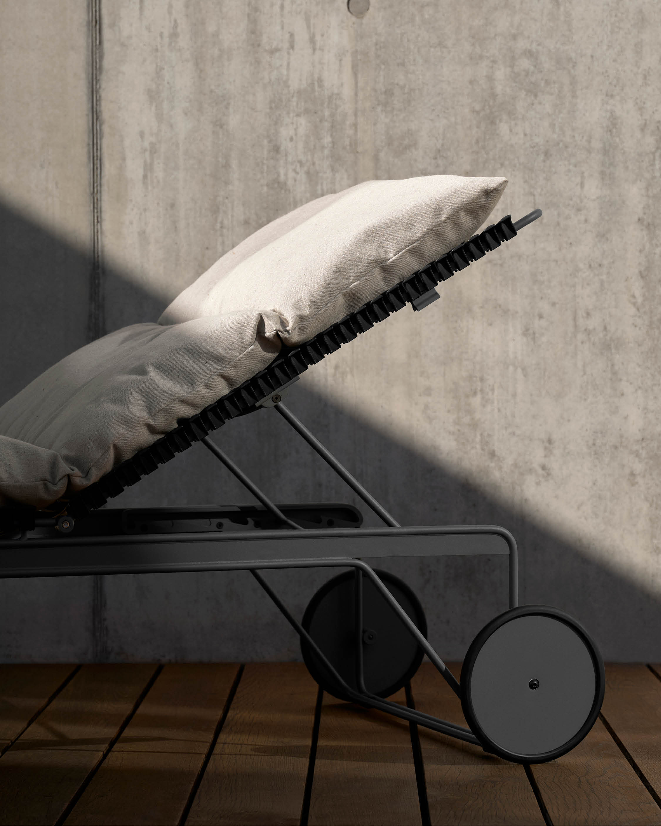 Click verstelbare chaise longue voor buiten Houe