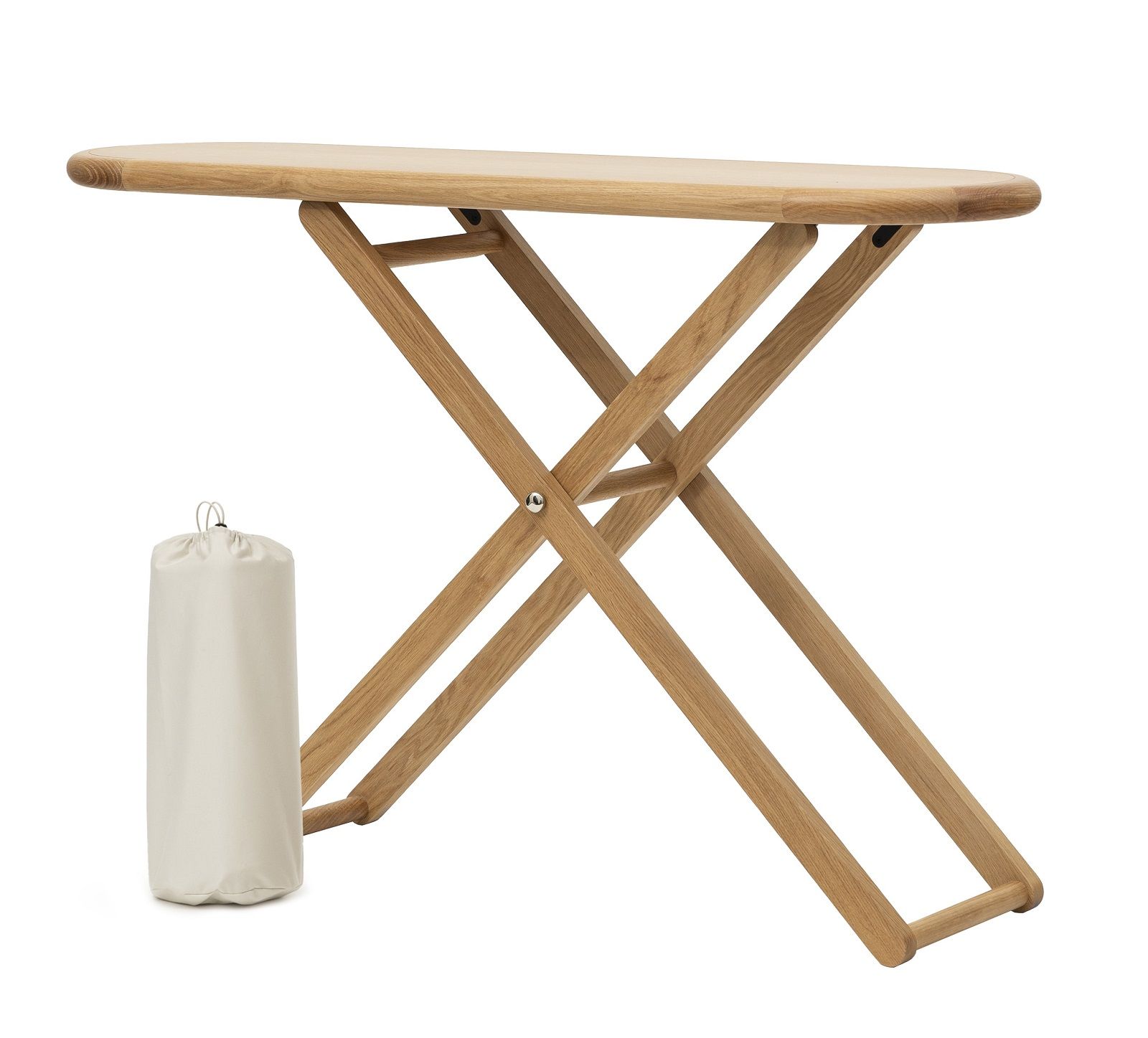 Cinderella Table von Design House Stockholm: Holz Bügeltisch / Beistelltisch mit Aufbewahrungstasche.