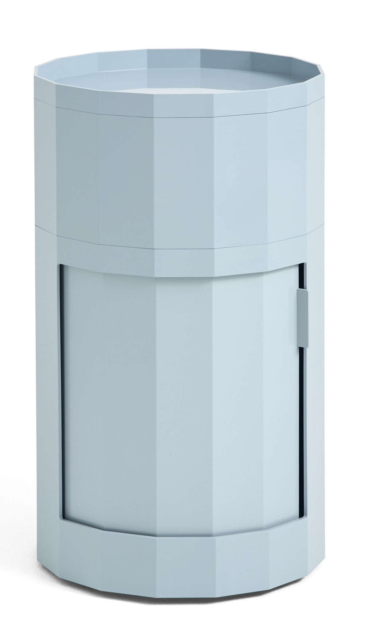 Facet Cabinet High von Hay in Misty Blue: Runder Stauraumschrank mit Tür.
