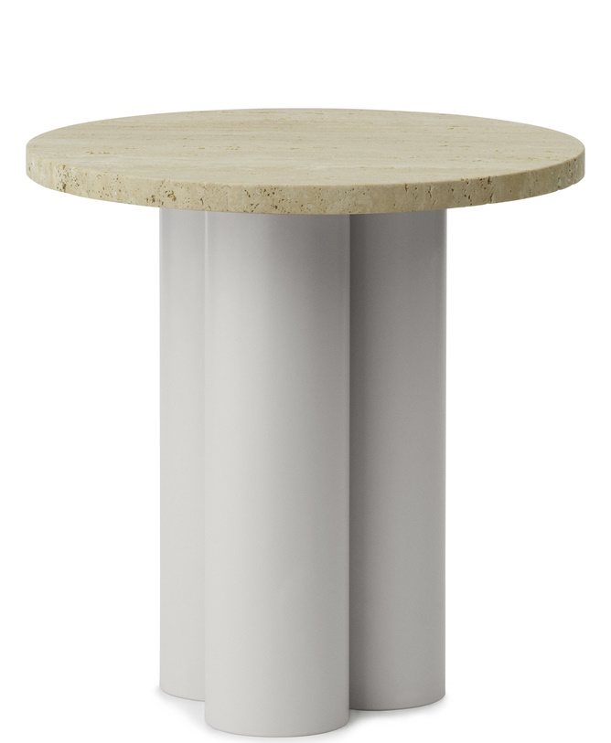 Normann Copenhagen Dit Coffee Table Beistelltisch mit runder Tischplatte aus Travertin und zylindrischem, grauem Fuß.
