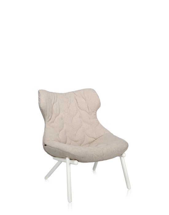 Beiger Foliage Sessel von Kartell mit Blattmuster und weißen Beinen, moderner Design Sessel.