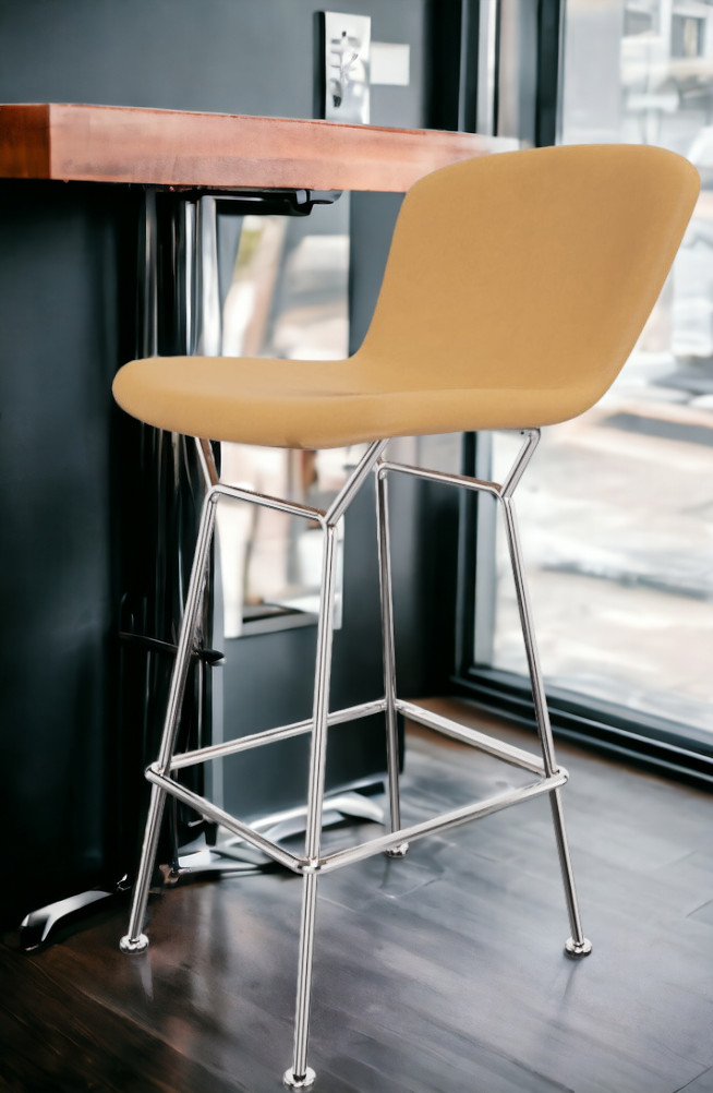 Bertoia Bar Stool Barhocker von Knoll International mit Kernlederbezug und verchromtem Stahlgestell.