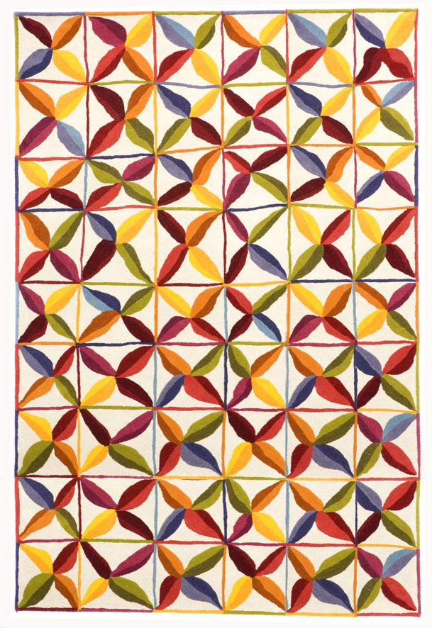 Kala Teppich von Nanimarquina mit farbenfrohem Blütenmuster auf hellem Grund, ein moderner Wollteppich.