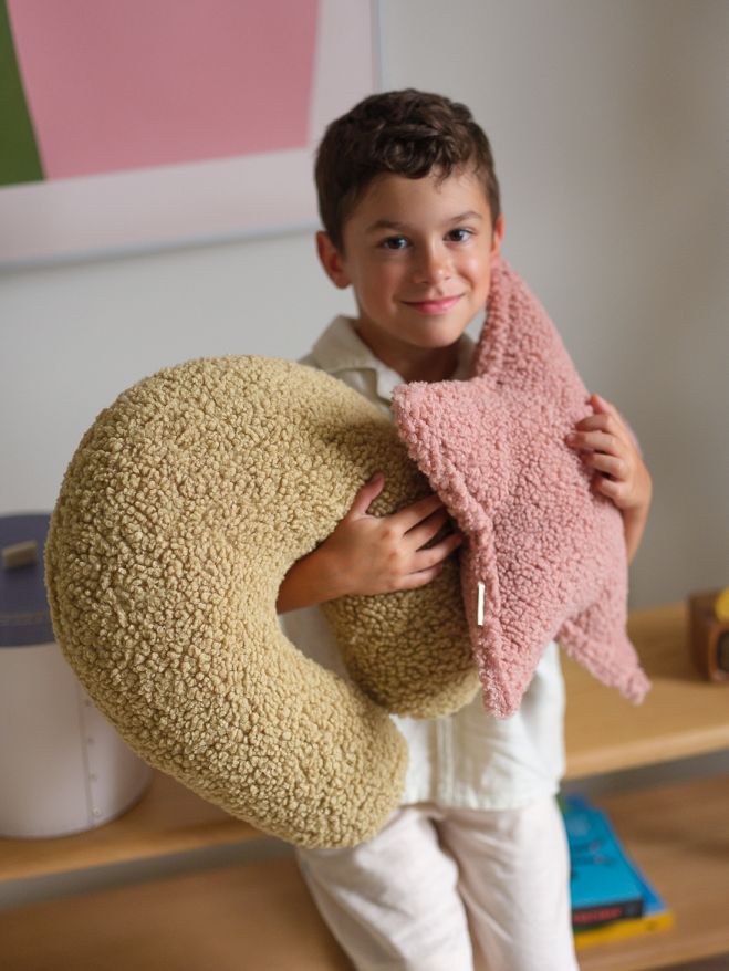 Kinderkussen met sterrenmotief van Wigiwama Guave